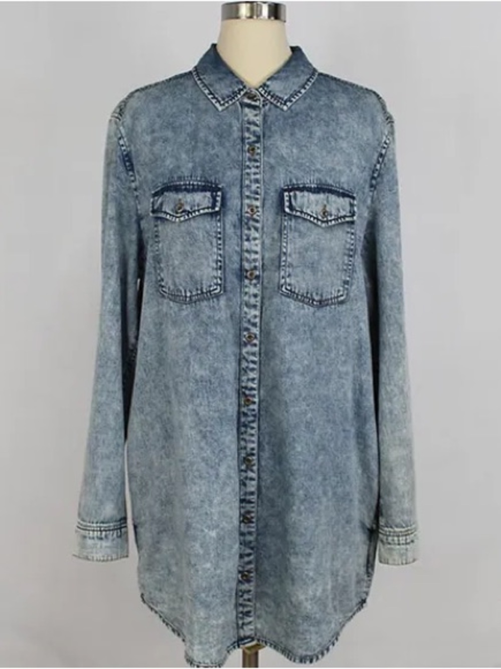 Forever 21 Acid Wash Denim Button-Up Long Pocket Shirt